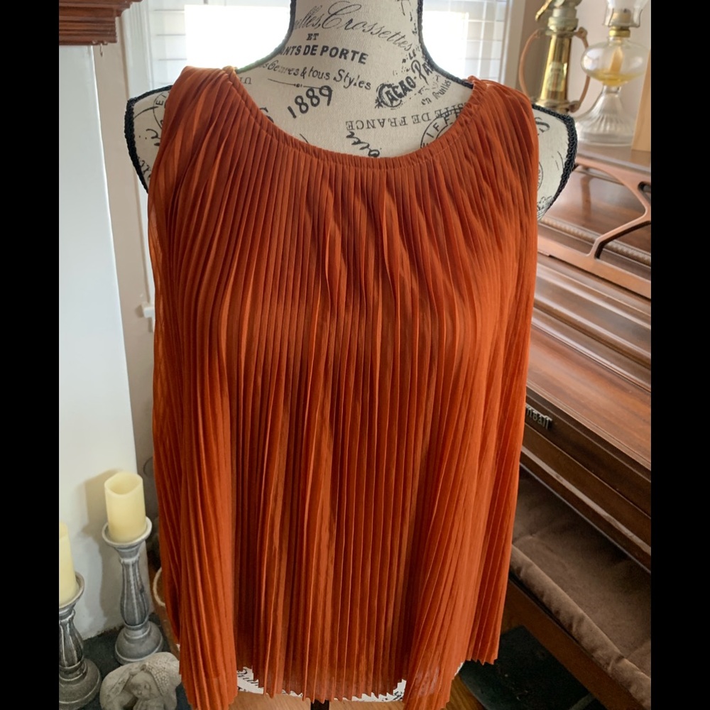 H&M size 10 burnt orang tank